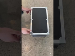 شب بارانی، رتررفلکتور برای نشان دادن جاده